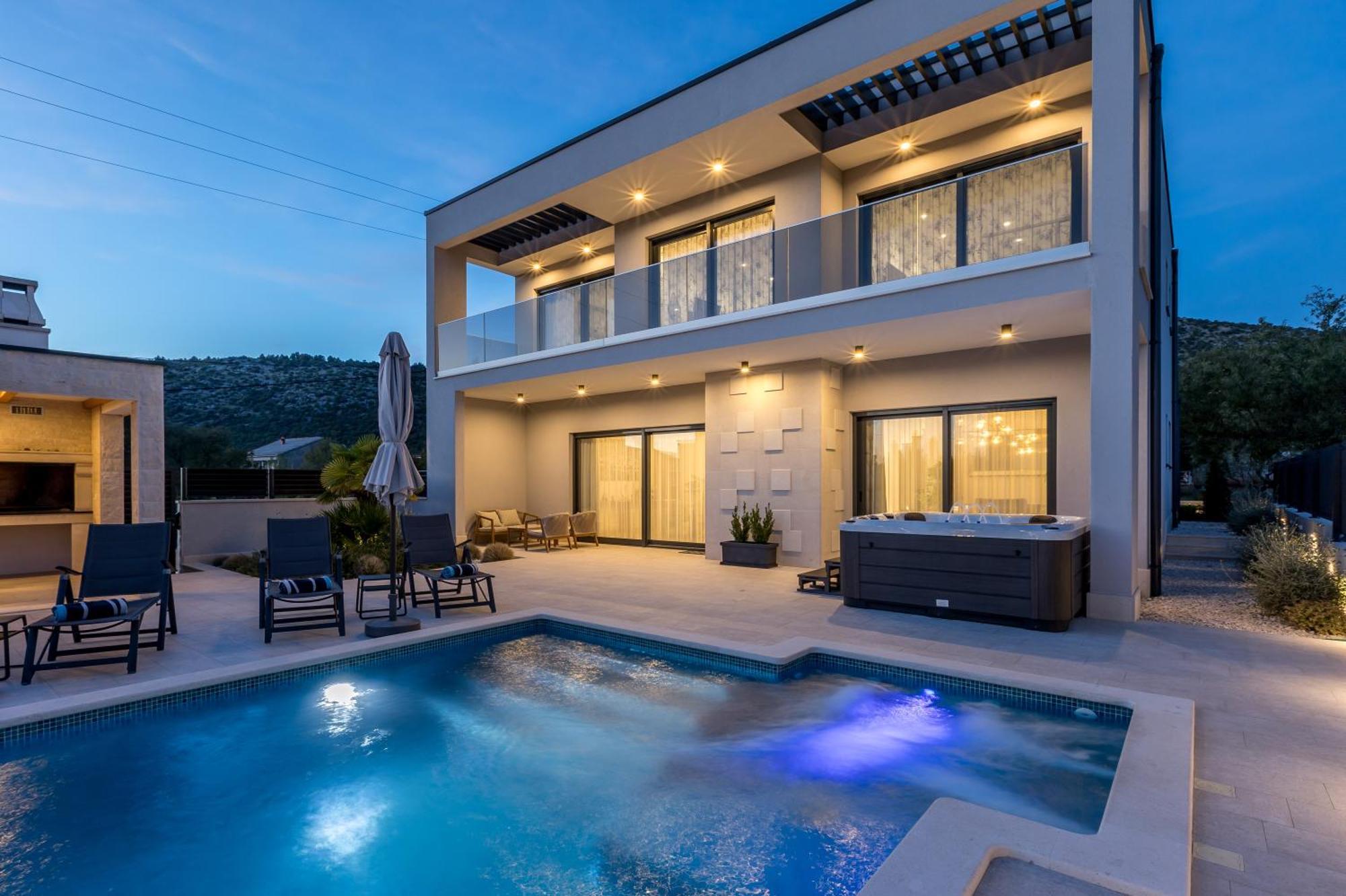 Luxury Villa Diana With Heated Pool And Jacuzzi Dograde エクステリア 写真