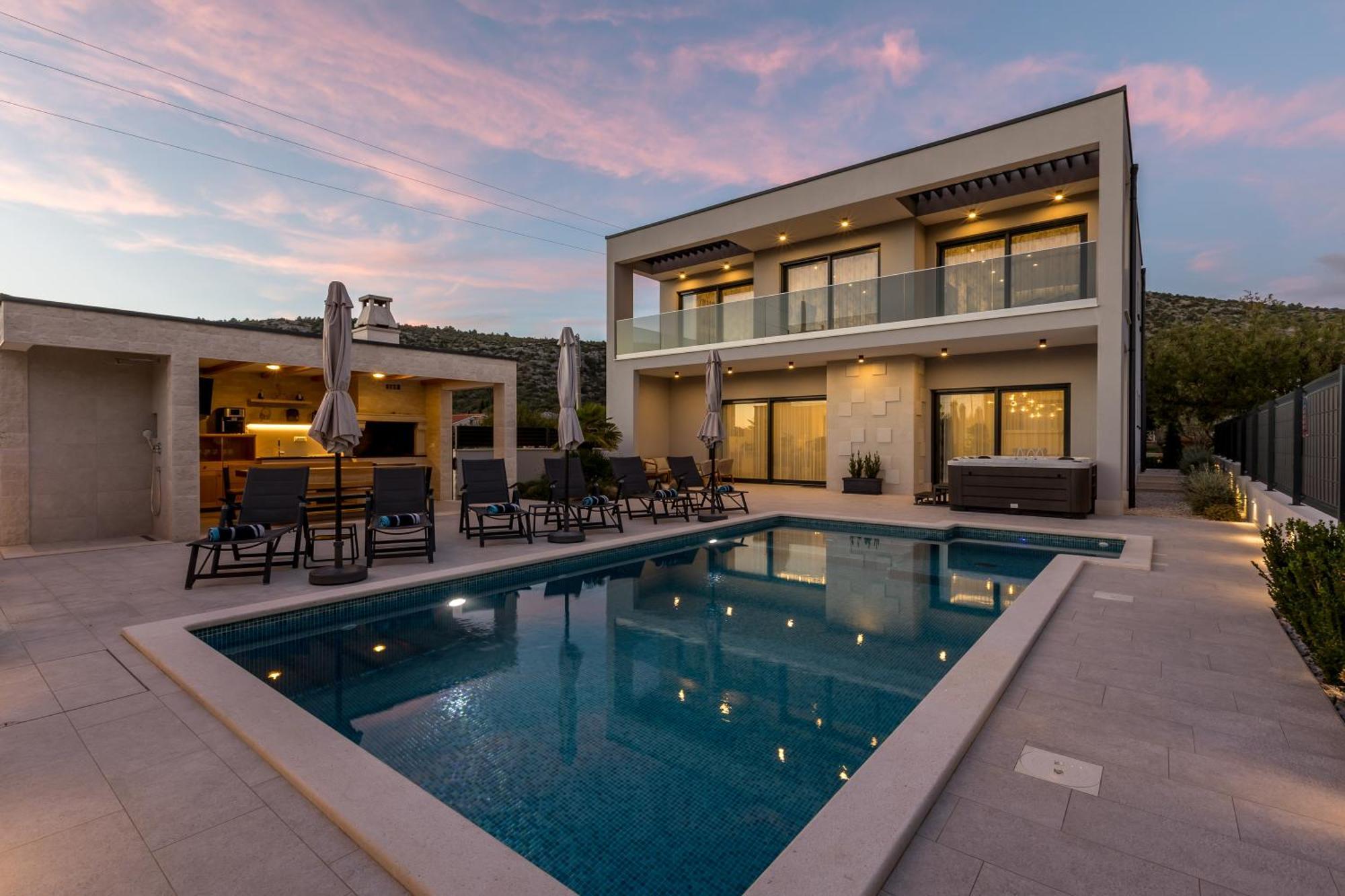 Luxury Villa Diana With Heated Pool And Jacuzzi Dograde エクステリア 写真