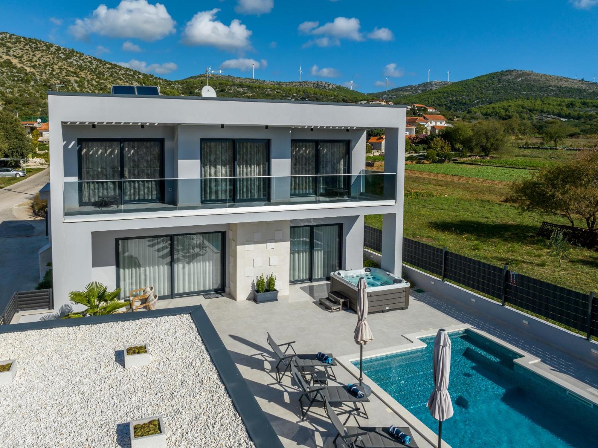 Luxury Villa Diana With Heated Pool And Jacuzzi Dograde エクステリア 写真