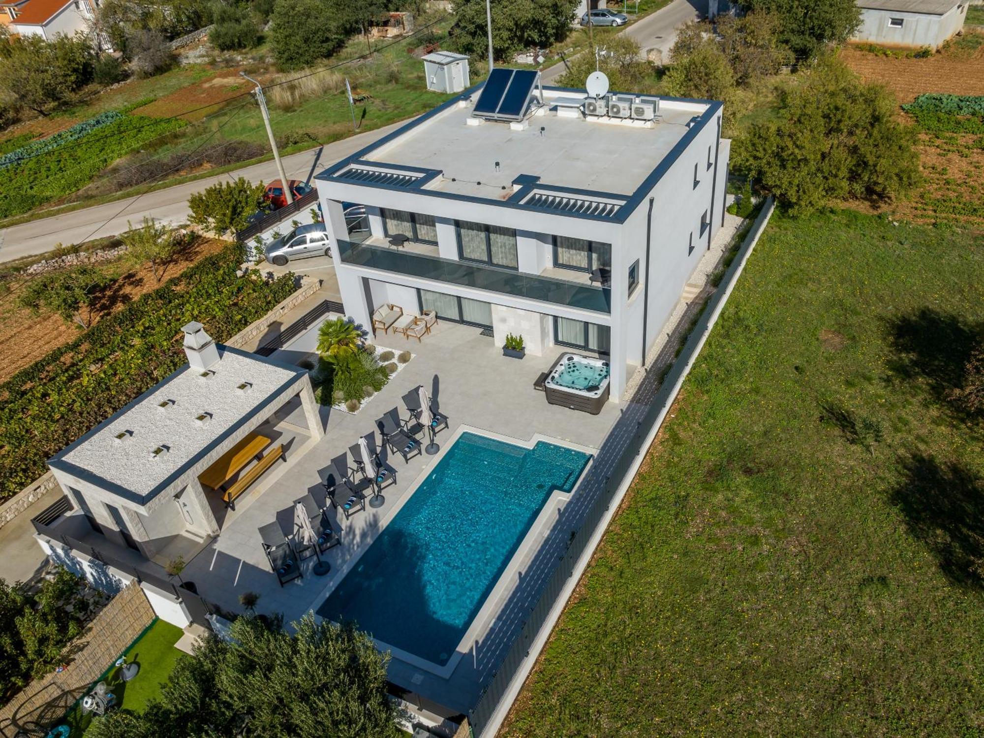Luxury Villa Diana With Heated Pool And Jacuzzi Dograde エクステリア 写真