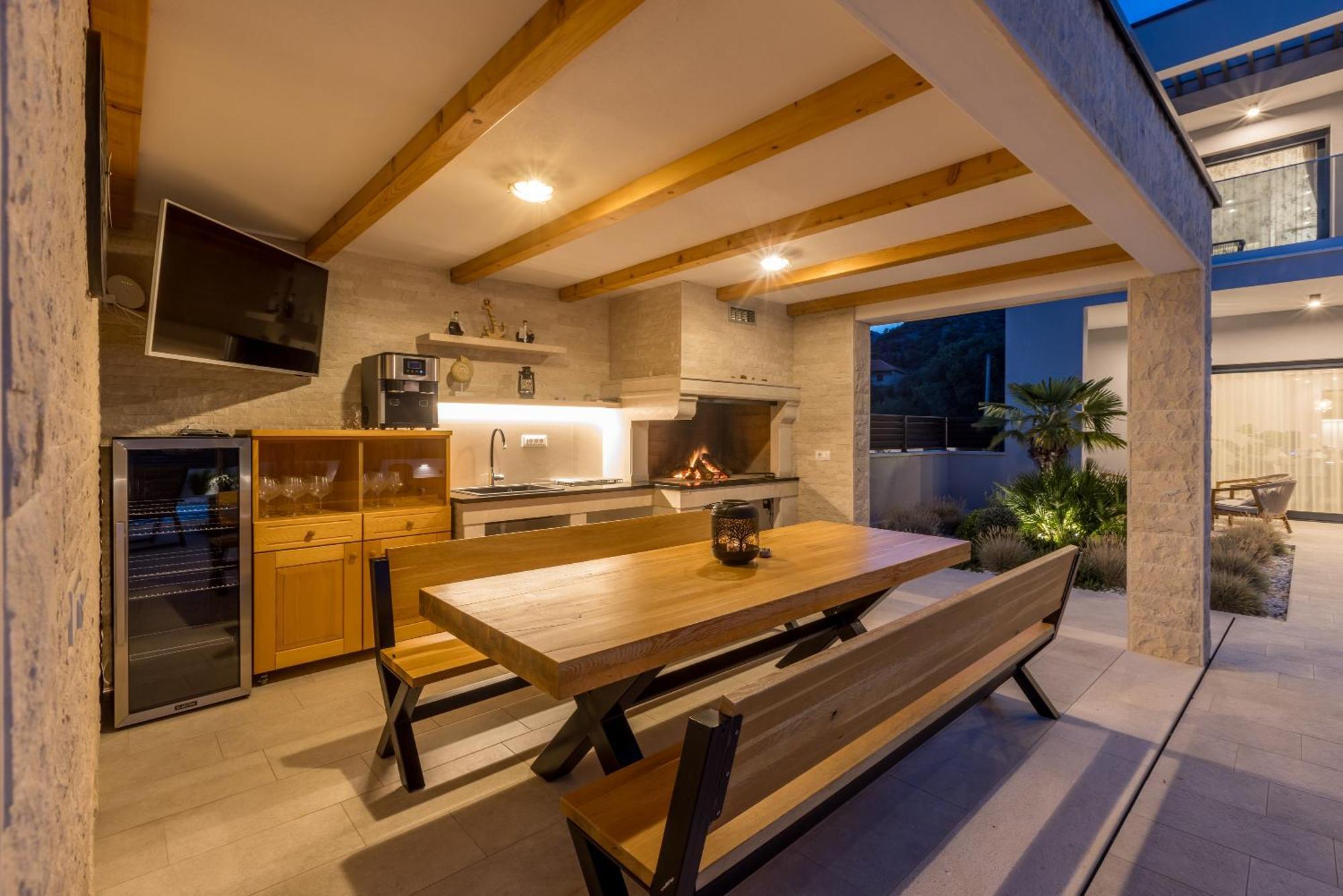 Luxury Villa Diana With Heated Pool And Jacuzzi Dograde エクステリア 写真