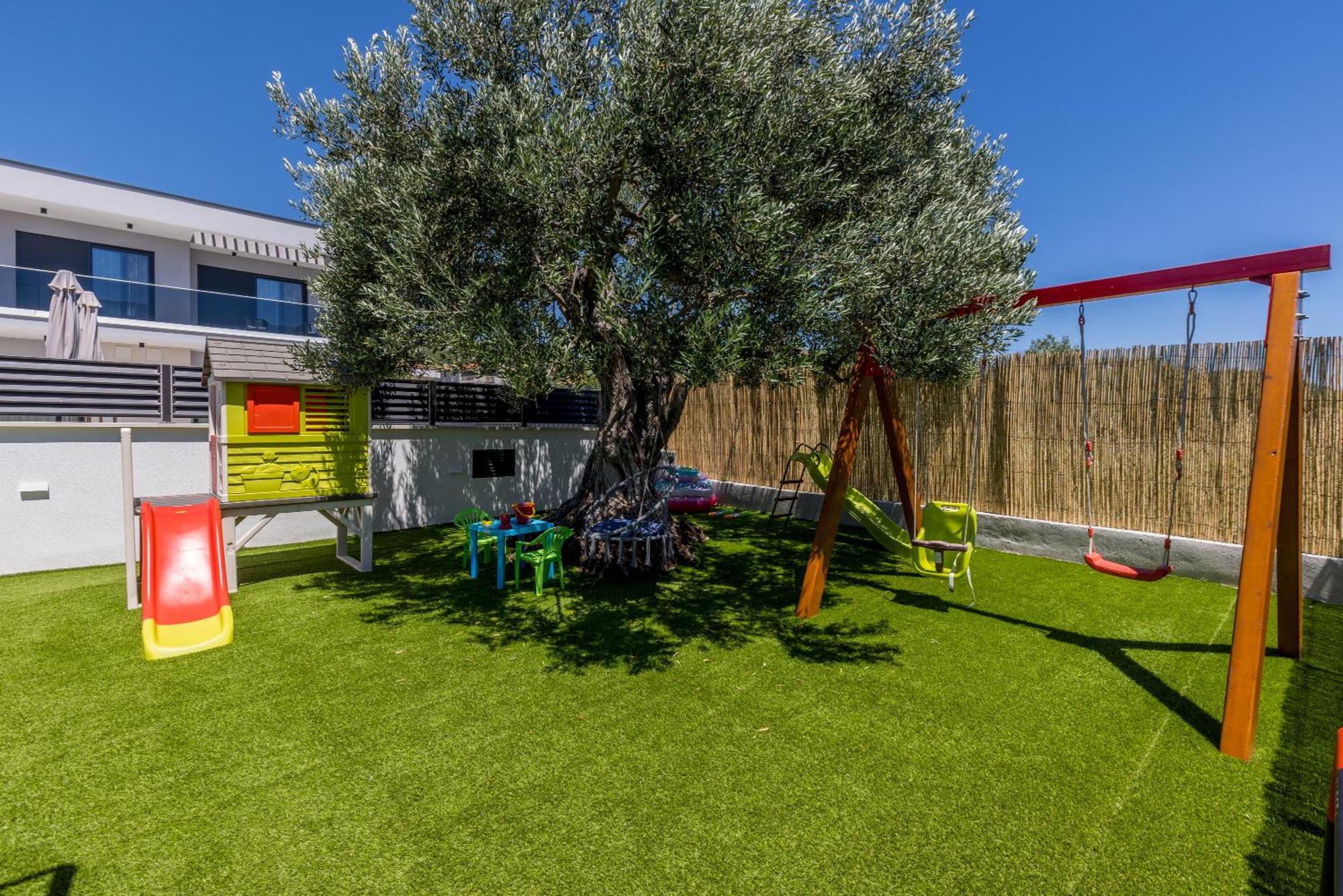 Luxury Villa Diana With Heated Pool And Jacuzzi Dograde エクステリア 写真