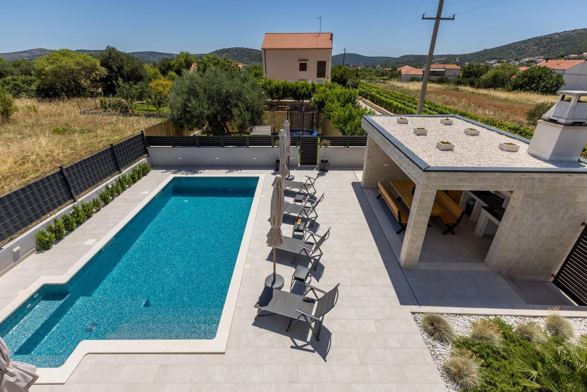 Luxury Villa Diana With Heated Pool And Jacuzzi Dograde エクステリア 写真